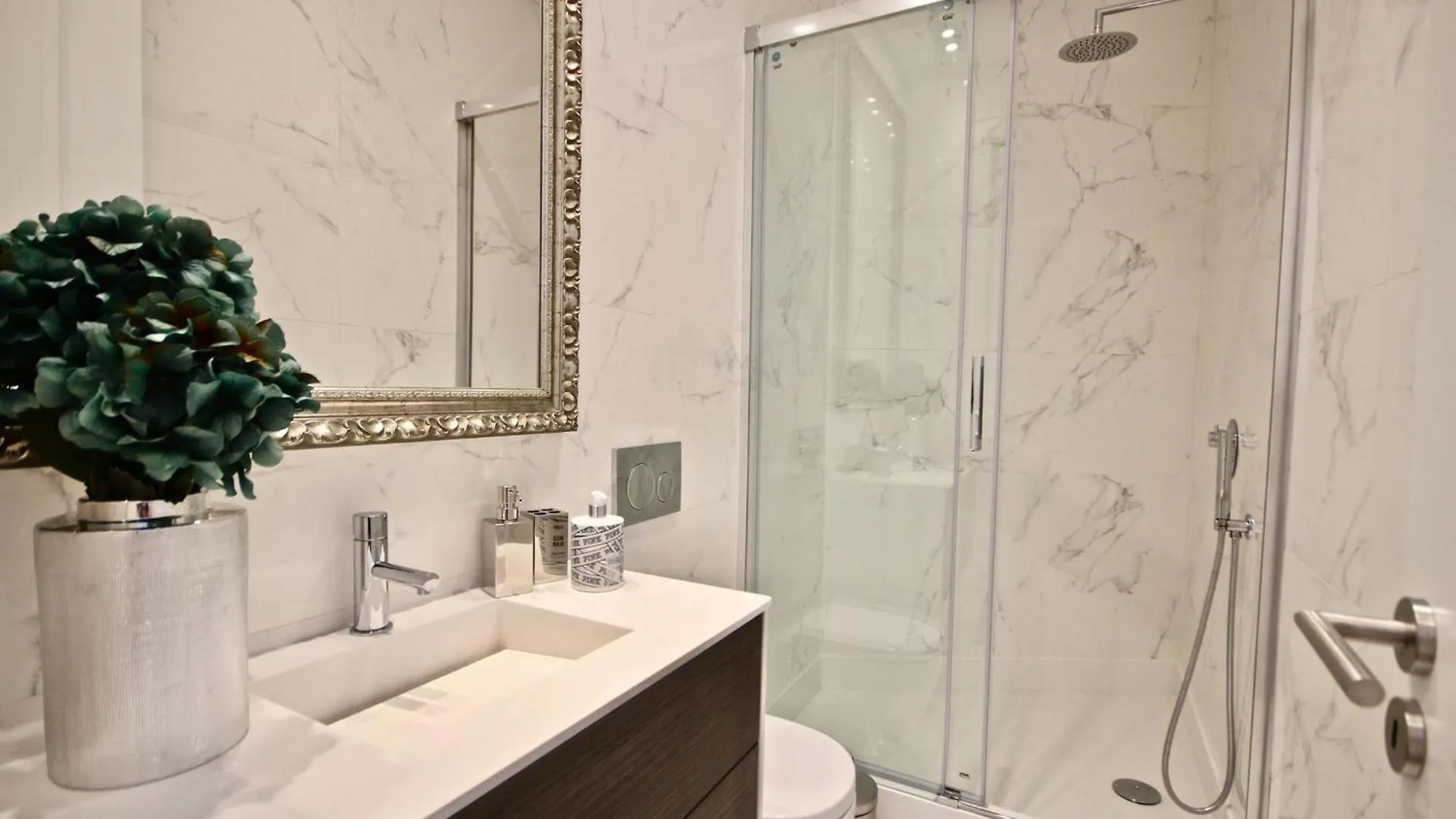 Akicity Amoreiras Metropolitan Lisbon Apartment